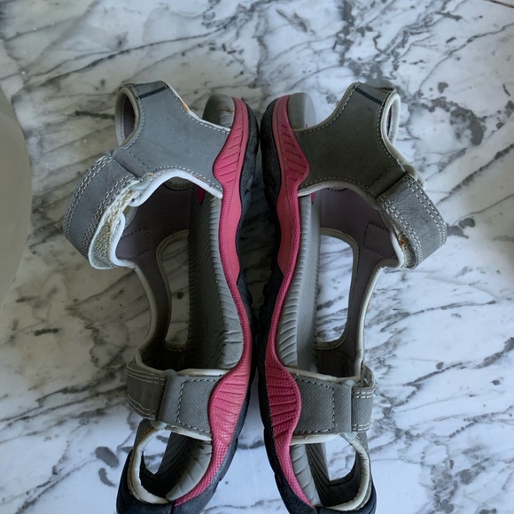 Teva’s Sandals 5 - Picture 8 of 10